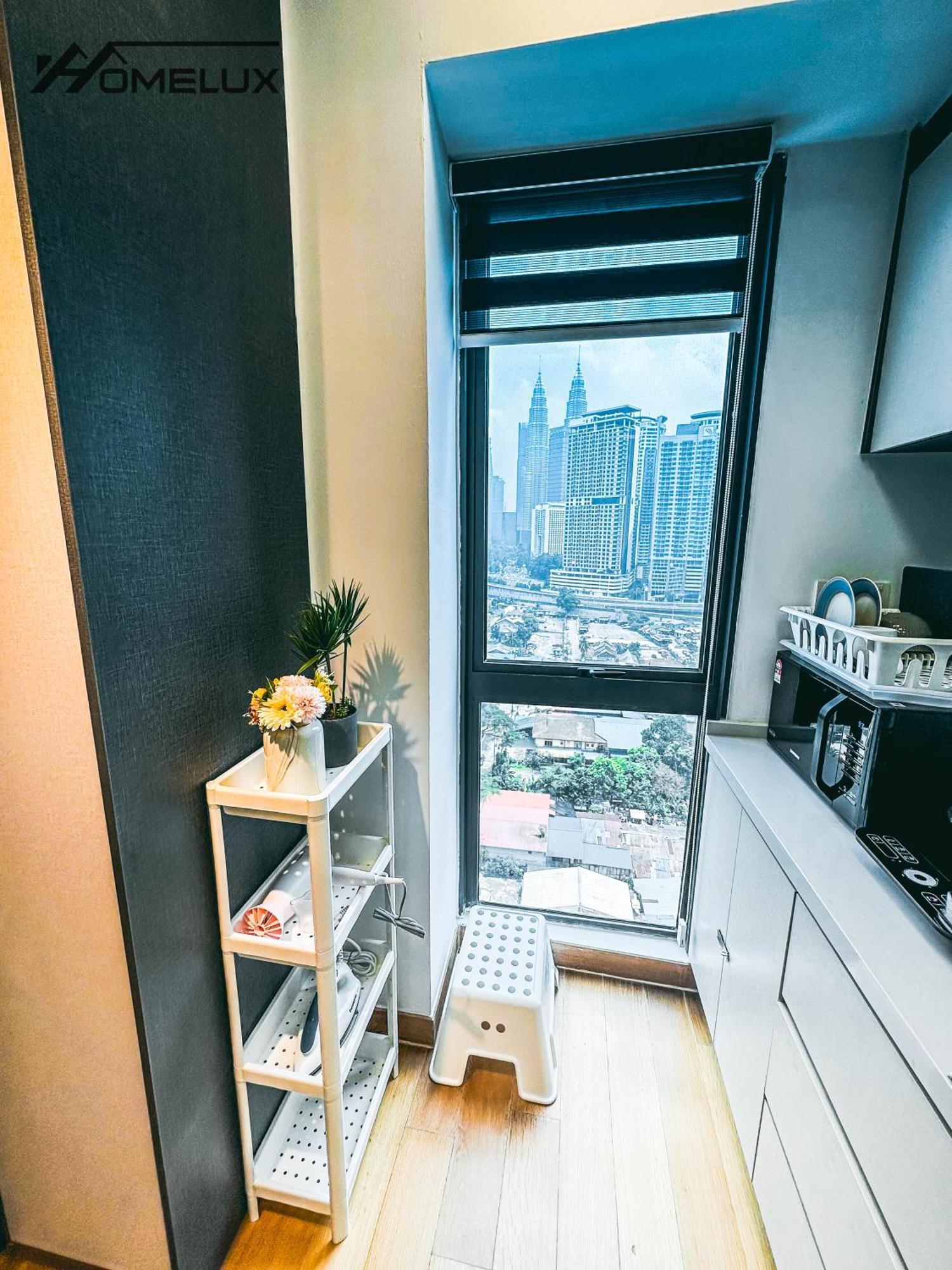 The Colony By Infinitum Best Pool View Klcc Trx Merdeka 118 Kl Tower Kuala Lumpur Luaran gambar